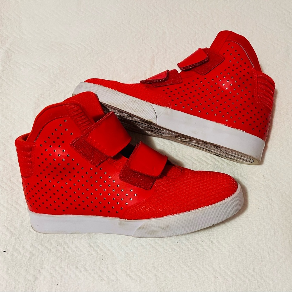 Men’s Nike Flystepper  Red High-Top Sneakers